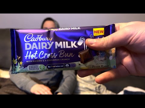 Dairy Milk Hot Cross Bun Chocolate Bar Review