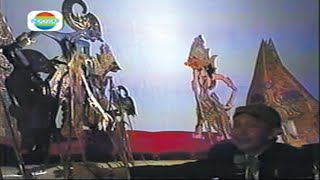 Download lagu Live Wayang Kulit Klasik. Ki Manteb Sudarsono Lakon Sesaji Raja Suya. Recd. 1996 mp3 Download lagu Live Wayang Kulit Klasik. Ki Manteb Sudarsono Lakon Sesaji Raja Suya. Recd. 1996 mp3