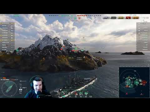 World of Warships - Crazy Des Moines Push Pull Island play
