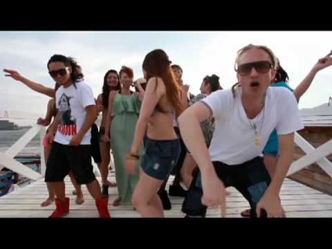 Iakopo-Hot Summer Official Video