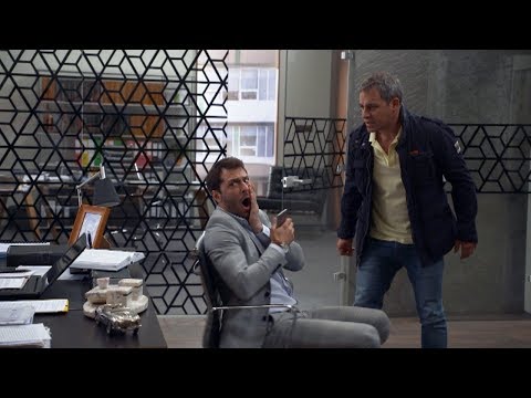 OTECKOVIA -  Takto sa Alex dozvedel, že dieťa je jeho. Au, to bolelo!