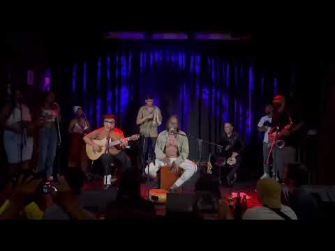 “Sanguito” tocando con Cotito Medrano