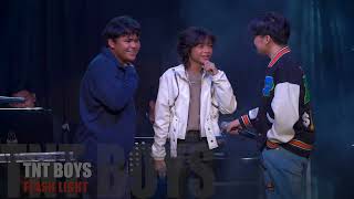 Download lagu TNT BOYS | FLASHLIGHT mp3 Download lagu TNT BOYS | FLASHLIGHT mp3