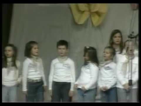 Детски хор „Ѕвончиња“ и Ламбе Алабаковски