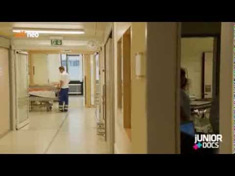 Junior Docs Folge 6- Staffel 2 ZDF NEO {KRANKENHAUS | RETTUNGSDIENST | OP-SAAL Reportage}