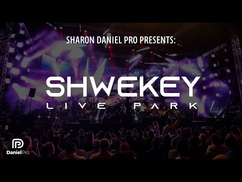 מחרוזת שמחות - שוואקי לייב פארק | Smachot Medley - Shwekey Live Park