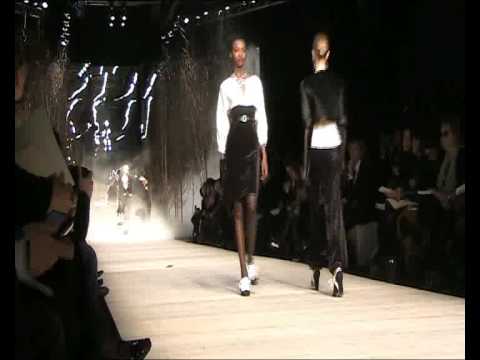 Mariella Burani Autunno-Inverno 2009/2010 - Milano Moda Donna