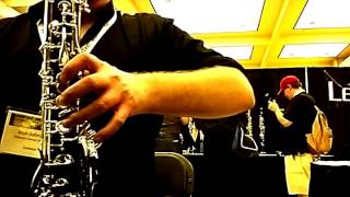 Meeting the new Buffet Tosca bass clarinet for the first time!