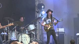 James Bay- "Get Out While You Can" (1080p) Live at Lollapalooza 8-1-2015