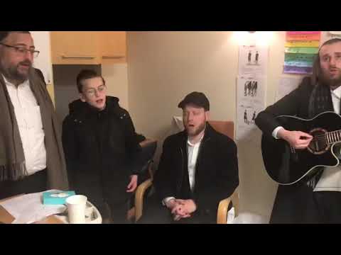 Shulem Brodt And Yummi Lowi Singing For 'Emotional To Tears' Patient in hospital