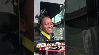 Download lagu Sang aktor kata-kata #stj #bus #busmania #shorts mp3
