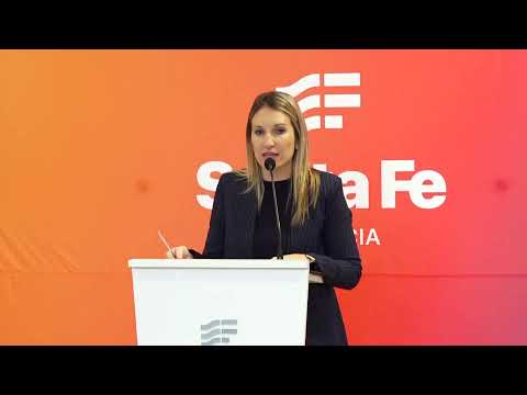La vocera del Gobierno de Santa Fe Virginia Coudannes: conferencia de prensa en Rafaela