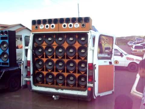 Montana Pancadao e Ducato Pancadao agitando o pizeiro em Santa Helena/MT