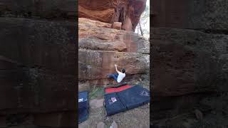 Video thumbnail de Mordor, 6b. Albarracín