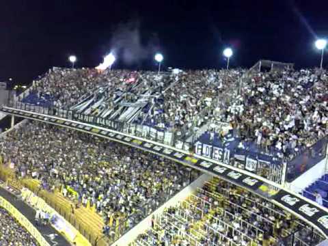 "SALIDA DE ALL BOYS EN LA BOMBONERA" Barra: La Peste Blanca &bull; Club: All Boys