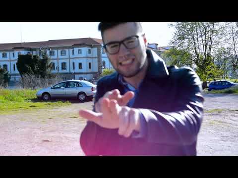 Ras Bao   Living tha trap (2016)