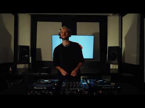 @lajuanitastudio pres. dddancos - 12/12/2024