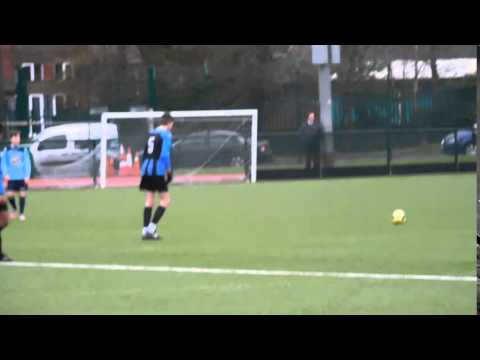 Aquinas FC/15s 2001s/James McK free kick goes wide