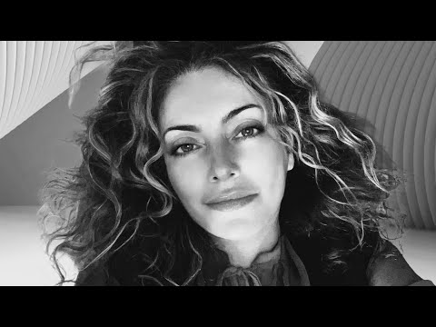 Eva Carboni - Something's Gotta Give