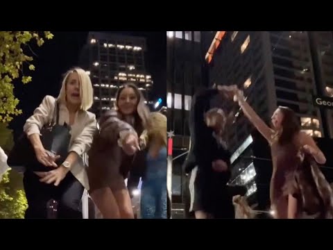 Strangers Join Woman Dancing Alone In Sydney