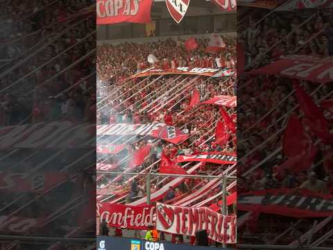 "¡A CINCO DÍAS DE VOLVER A CANTAR ESTA CANCIÓN TAN LINDA! " Barra: La Barra del Rojo &bull; Club: Independiente &bull; País: Argentina