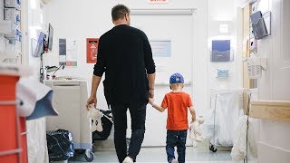 Marc Dupré offre une chanson aux enfants du Québec en téléchargement gratuit à avectoipourlavie.com