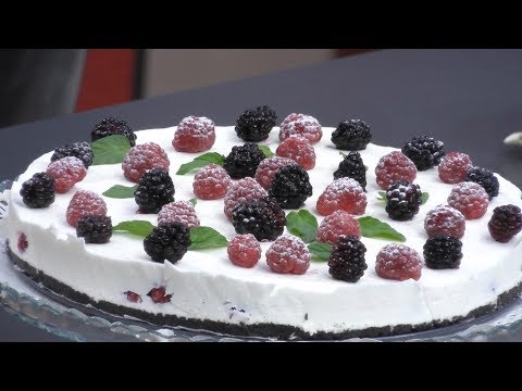 Rreze Dielli, 03 shtator 2018 - Të Gatuajmë me Znj. Vjollca P2 Tortë e ftohtë me kos dhe fruta pylli