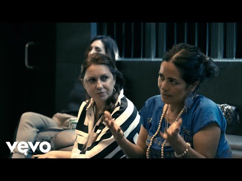 Lila Downs, Niña Pastori, Soledad - Todo Cambia (Behind the Scenes)