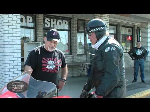 Honda CB750 cafe racer in Dunstall trim