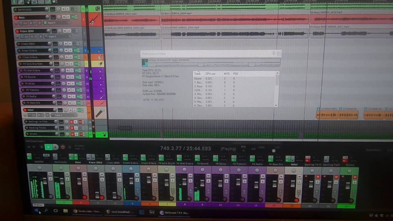 Аудио интерфейс Behringer UMC404HD