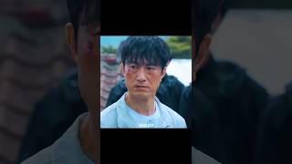 Download lagu He Stopped a Bullet With His Bare Hand 😳🔥#cashero  #leejunho #netflixkdrama #leechaemin mp3