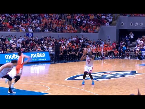 Brownlee lights up Meralco in the 3rd | PBA Governors' Cup 2021