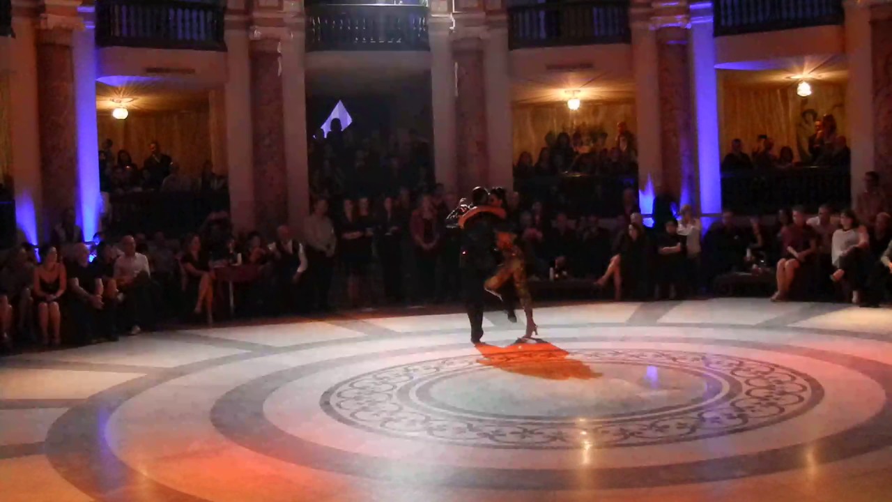 Esibizione di Juan Carlos Martinez e Nora Cecilia Witanowsky al Naples International Tango Festival