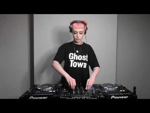 RIOT LIVE SESSIONS: 01