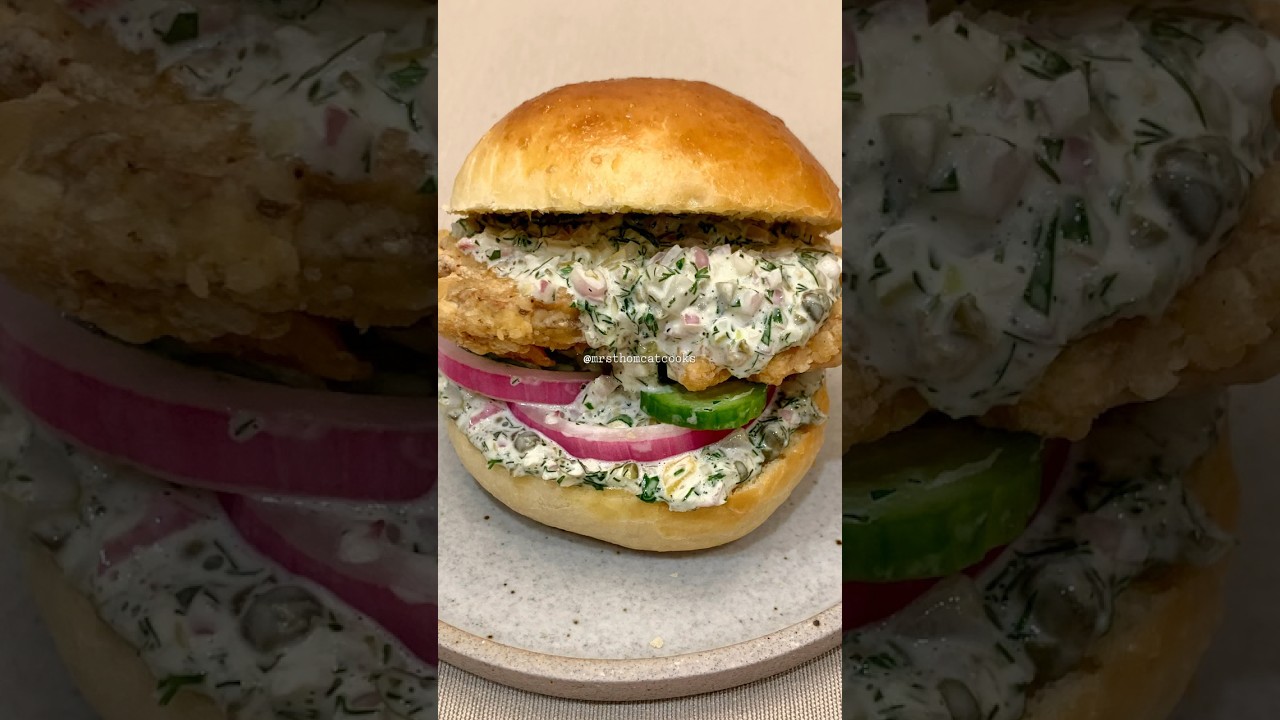 Homemade Fried Soft Shell Crab Sandwich 🦀 #softshellcrab #friedcrabsandwich #shorts