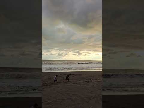 Playa Del Marchamo Champerico Retalhuleu #lluvia #suscribense #viral #saludos