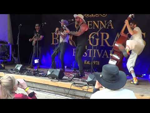 Hogslop stringband performs at Grenna bluegrass festival 20 aug 2022