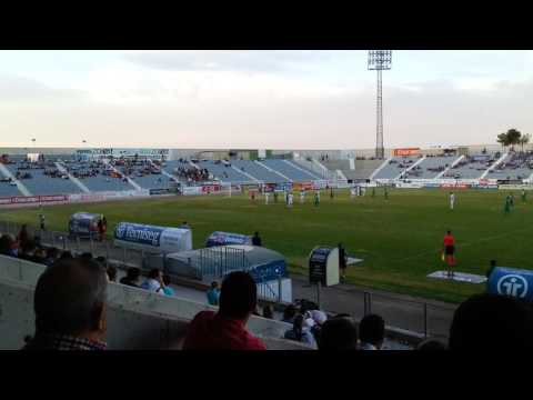 Elady transforma el penalti y pone el 0-1