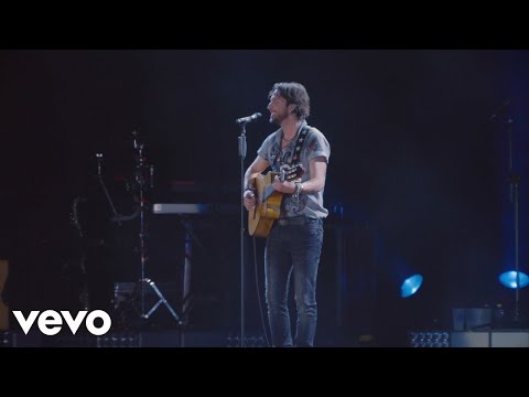 Videoclip de Yo Te Vi Pasar (En Directo En El Estadio Olímpico De La Cartuja De Sevilla / 2016) — Manuel Carrasco