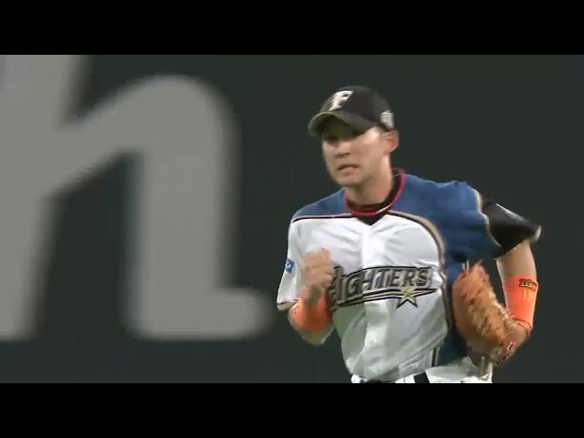 【8回表】落下地点に一直線!! ファイターズ・杉谷が好守で魅せる!! 2015/6/10 F-G