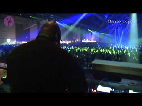 Alex Bau - Noise A (Alan Fitzpatrick Remix) [played by Carl Cox]