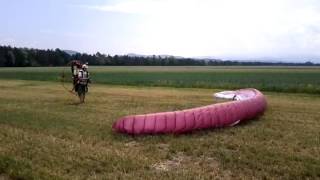 preview picture of video 'Paramotor Starts in turbulenten Bedingungen'