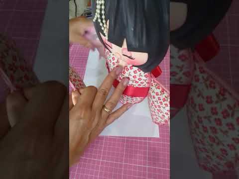Boneca kokechi Parte final Brilho da Arte