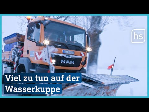 Unterwegs mit dem Winterdienst auf der Wasserkuppe | hessenschau