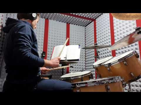 Esercizio x lo sviluppo del rullo a colpo singolo con indipendenza cassa - hi hat