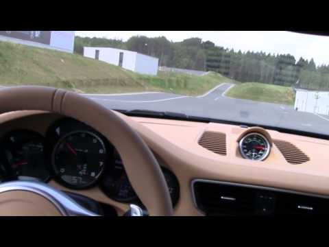 Porsche 911 Turbo S. Modelo 2013. Circulación  «a vela» y sonido del coche