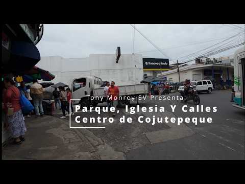 Alrededores del Parque Central de Cojutepeque, cabecera del Departamento de Cuscatlán en El Salvador