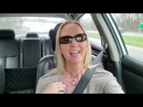 3-31-2022 Vlog - Still working on nail polish videos... 😭