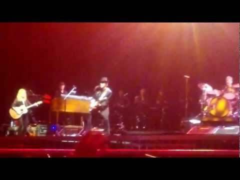 Bruce Springsteen - Because The Night / Lonesome Day / Hungry Heart (Gothenburg 2012-07-28)