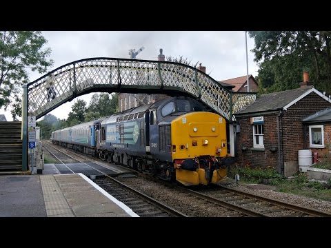 DRS 37425 & 37405 storm out of Brundall - 2P32